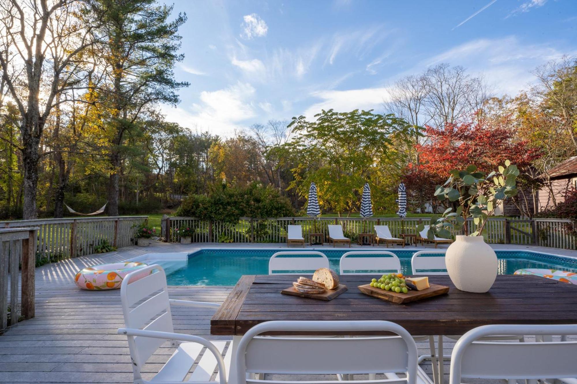 Cortland By Avantstay Charming Heritage Estate W Private Lake Pool Saugerties Exterior photo